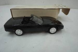 lot 289 image: Plastic 1989 Corvette Convertible