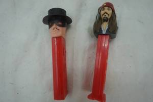 lot 293 image: Pirates Of The Caribbean & Lone Ranger Pezs