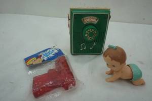 lot 300 image: Vintage Toys