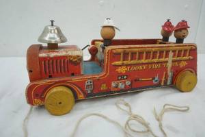 lot 328 image: Vintage 1095s Fisher Price Wood Pulling Fire Truck