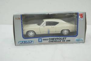 lot 350 image: Welly Diecast chevy Chevelle SS