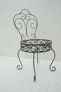 lot 364 image: plant stand