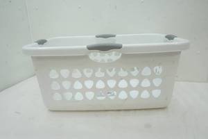 lot 366 image: utility basket