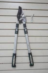 lot 369 image: limb chopper