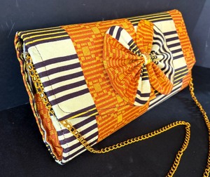 lot 39 image: Bright and Beautiful Handbag