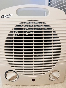 lot 138 image: Its Summer and Fans are Fantastic