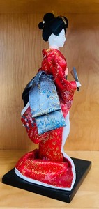 lot 100 image: Vintage Japanese Geisha Kimono Doll with a Folding Fan