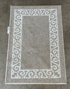 lot 167 image: Mohawk Home Rug