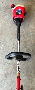 lot 172 image: Troy-Bilt Trimmer