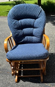 lot 187 image: Gilder Chair with Ottoman