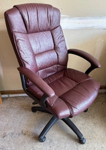lot 194 image: Office Chair
