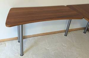 lot 140 image: L-Shaped Corner Desk