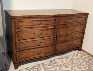 lot 93 image: Vintage Wood Provincial Style Dresser