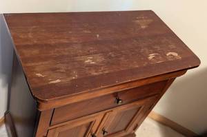lot 23 image: Carlisle Collection Wood Nightstand