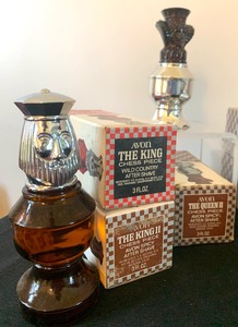 lot 204 image: Vintage Avon Cologne Chess Pieces