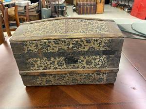 Vintage Salesman Sample Chest