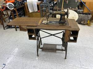 White Sewing Machine & Cabinet