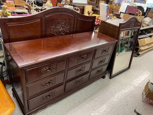 Dresser, Queen Size Bed Frame & Mirror