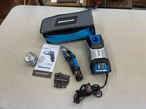 Bluecave 4.6 V ScrewdriverFlashlight