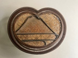 lot 32 image: Rattan Basket and Bird Trinket Box