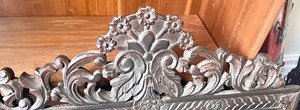 lot 9 image: Replica Antique Decorative Mirror