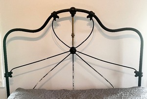 lot 23 image: 1800s Cast Iron Full Size Bed Frame