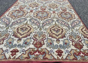 lot 33 image: Large Area Rug