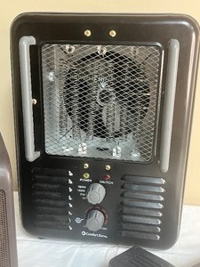 lot 48 image: Heaters and Staple Gun Lot