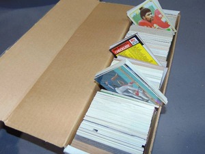 lot 29 image: Mixed Lot of Assorted Sports Cards