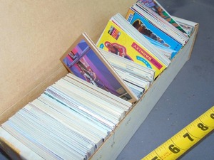 lot 31 image: Mixed Lot of Assorted Sports Cards