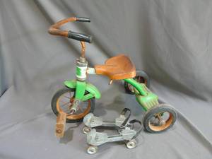lot 59 image: Vintage Childrens Toys