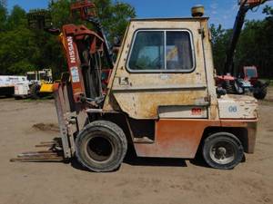 1998 Nissan P7000 Diesel Forklift