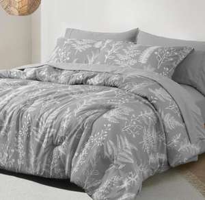lot 106 image: 7 PCS King Size PHF 7 Pieces Queen Comforter Set, Ultra Soft Bed in A Bag Comforter & Sheet Set- Reversible Botanical Bedding Set Include Comforter