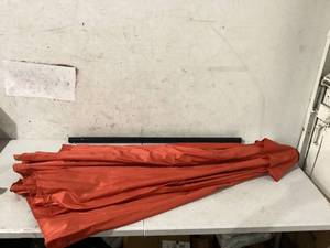 lot 484 image: Pure Garden Orange 9-Foot Outdoor Patio Umbrella
