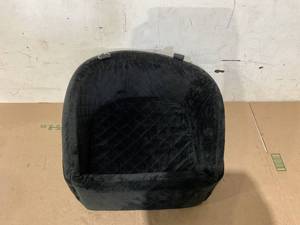 lot 567 image: Dog Car Seat 18x19x13