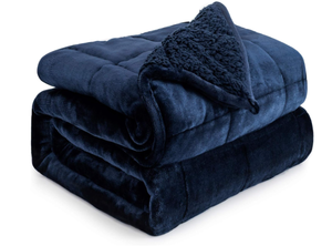 lot 520 image: Sherpa Fleece Weighted Blanket 15 lbs. 48X72