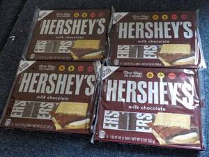 4 x 6 packs Hersheys Full Size Candy Bars