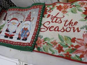 Set of 4 Holiday Placemats...