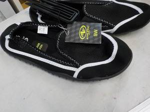 Athletic Works size 9W Shoes - new...