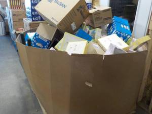 Pallet of New Seasonal Overstocks and Food