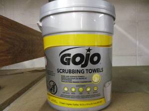 GOJO Scrubbing Towels - 72 total...