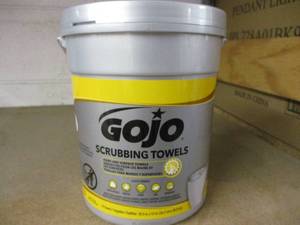 GOJO Scrubbing Towels - 72 total...