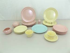 Lot of Misc Vintage LuRay Pastels Plates, Cups, etc.