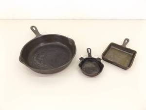 Lot of 3 Cast Iron Small Skillet, Griswold Ashtray, Egg Sandwich Baker