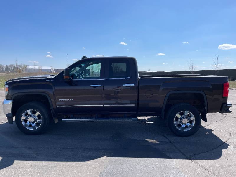 2016 GMC Sierra 2500HD SLT - 4X4