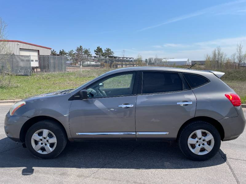 2011 Nissan Rogue S - AWD