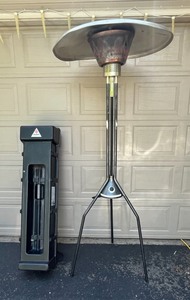 lot 14 image: Zubri Patio Heater