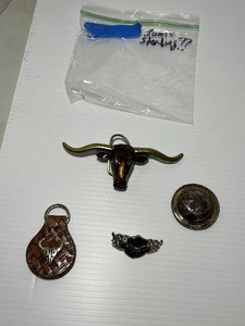 lot 43 image: Vintage Jewelry, Belt Buckle, Key Ring