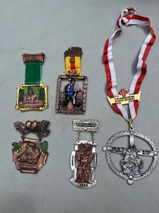 lot 47 image: (5) European Hiking Medals 1984 and 1985