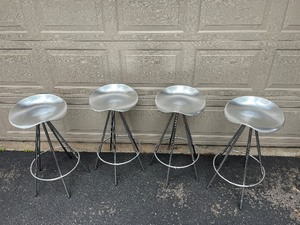lot 9 image: (4) Pepe Cortes Jamaica Stools designed by Pepe Cortes. Made in Spain $5,900 for all 4 new, NO RESERVE